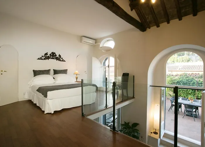 Your Prestigious Penthouse At The Spanish Steps *