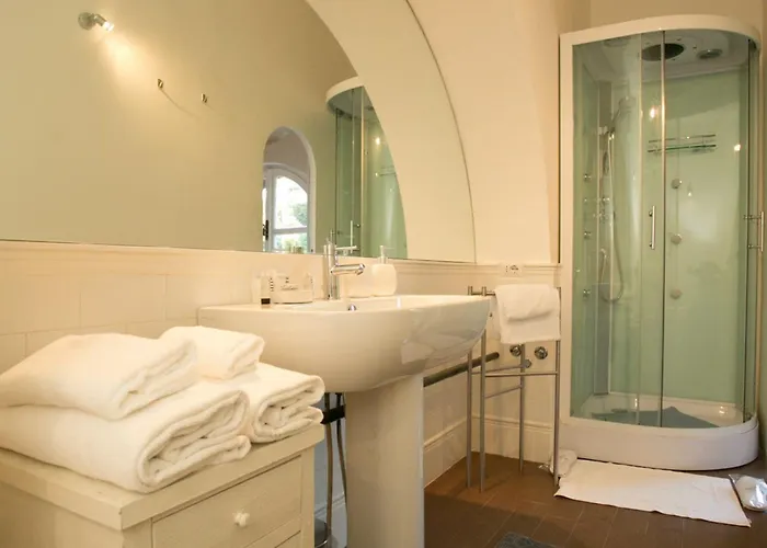 Your Prestigious Penthouse At The Spanish Steps *