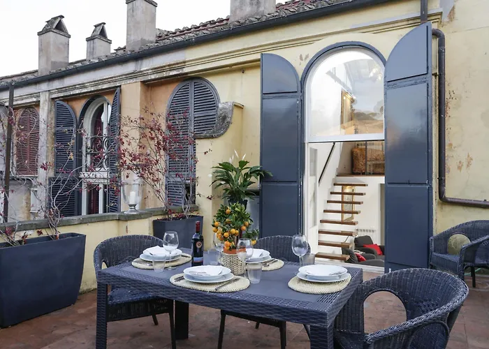 Your Prestigious Penthouse At The Spanish Steps *